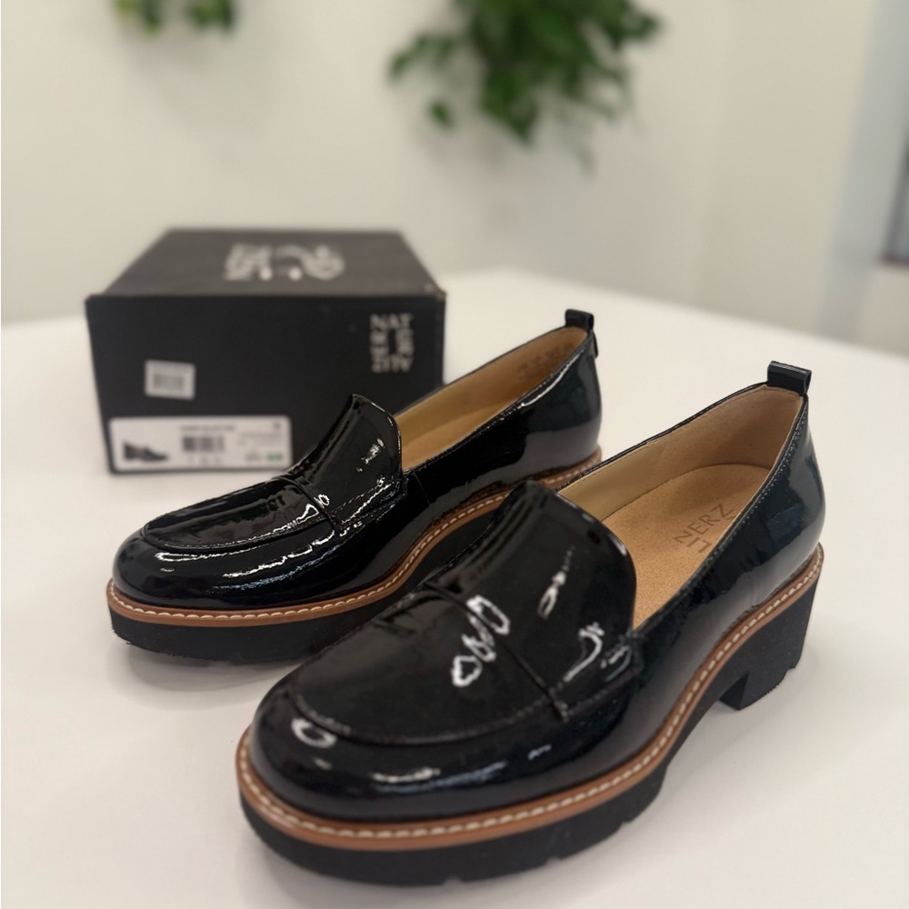 Naturalizer Darry Lug Sole Loafer (Black Patent)